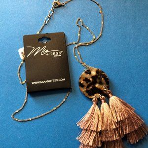 Necklace Brand NWT